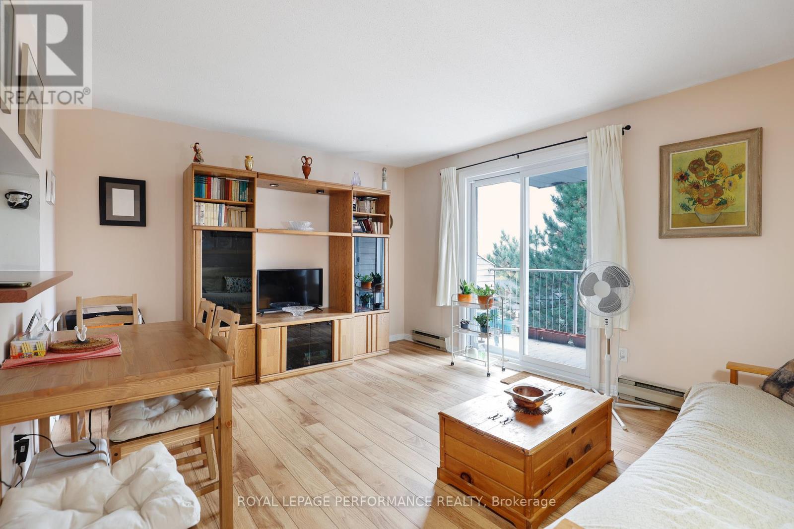 412 - 280 Brittany Drive, Ottawa, Ontario  K1K 4M4 - Photo 14 - X12453218