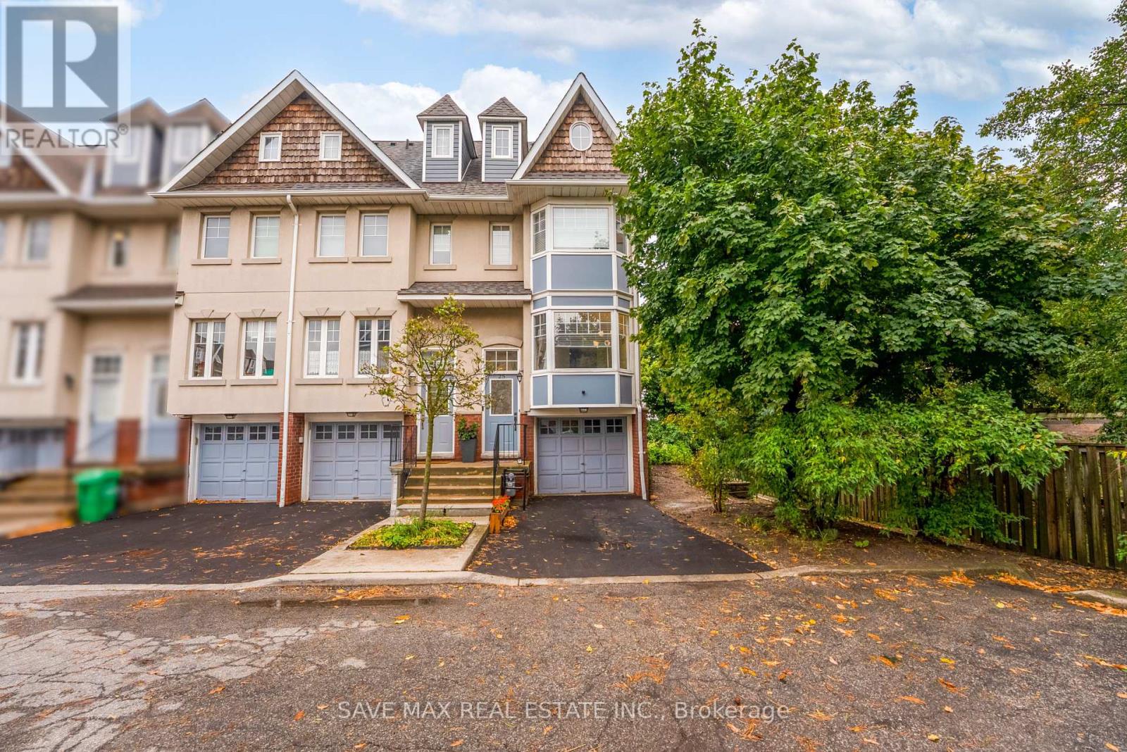 25 - 840 Dundas Street W, Mississauga, Ontario  L5C 1C2 - Photo 2 - W12453183