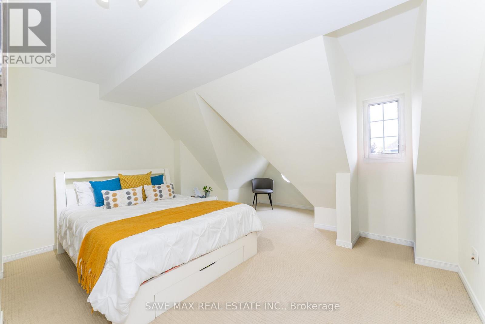 25 - 840 Dundas Street W, Mississauga, Ontario  L5C 1C2 - Photo 37 - W12453183