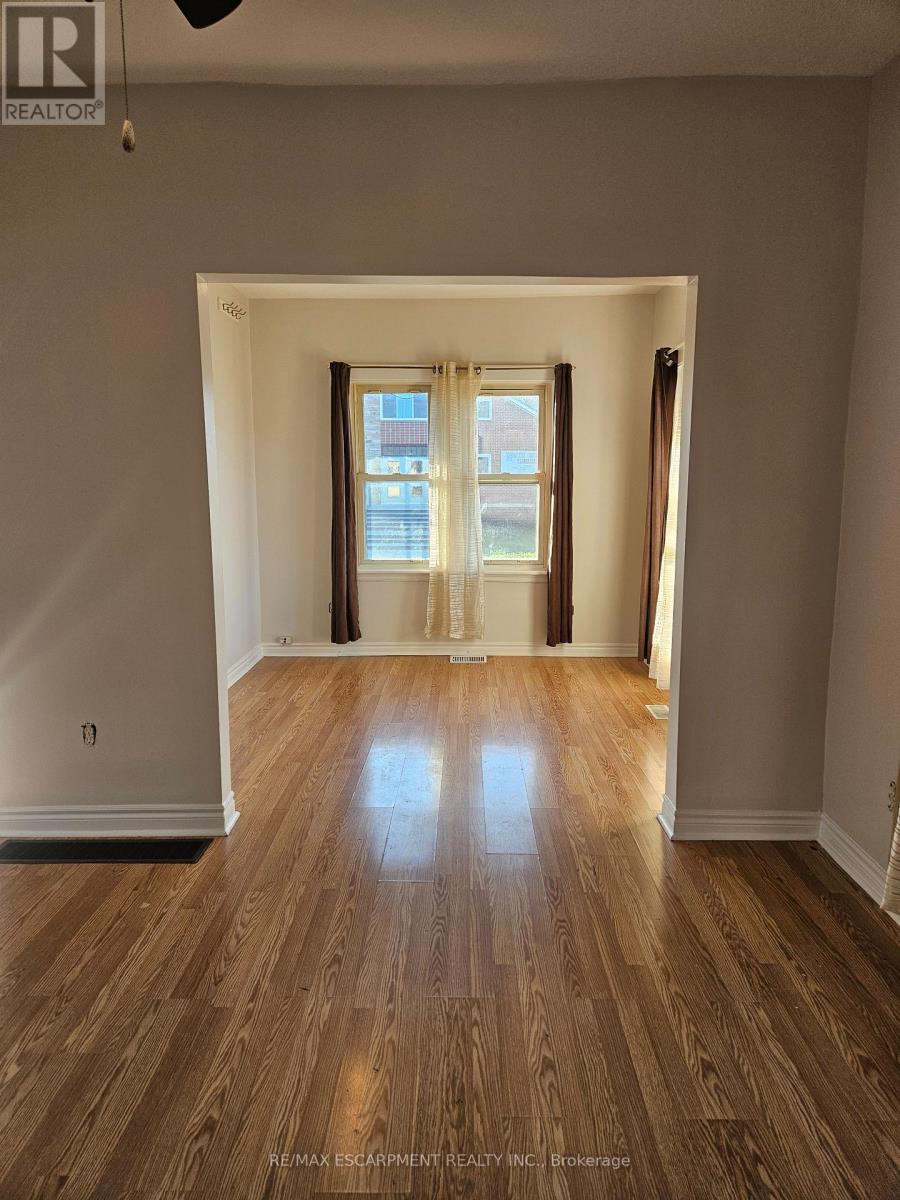 509 Cochrane Road, Hamilton, Ontario  L8K 3H4 - Photo 10 - X12453192