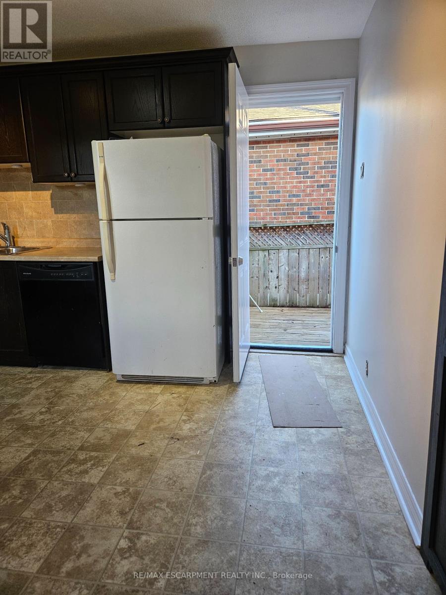 509 Cochrane Road, Hamilton, Ontario  L8K 3H4 - Photo 15 - X12453192