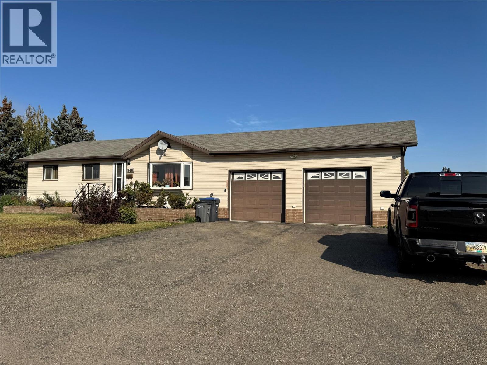 940 112 Avenue, Dawson Creek, British Columbia