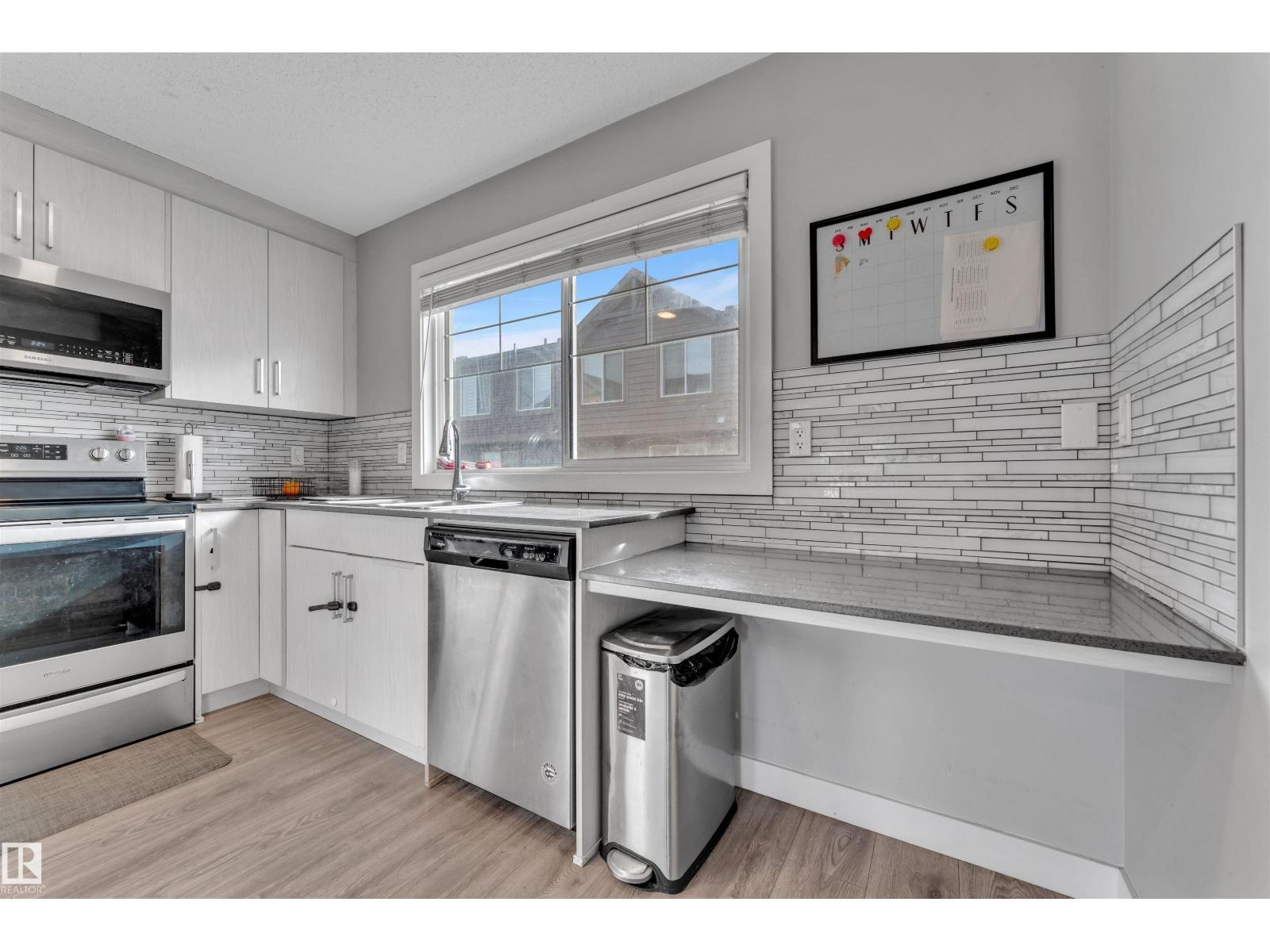 3033 151 Av Nw, Edmonton, Alberta  T5Y 3W4 - Photo 12 - E4461401