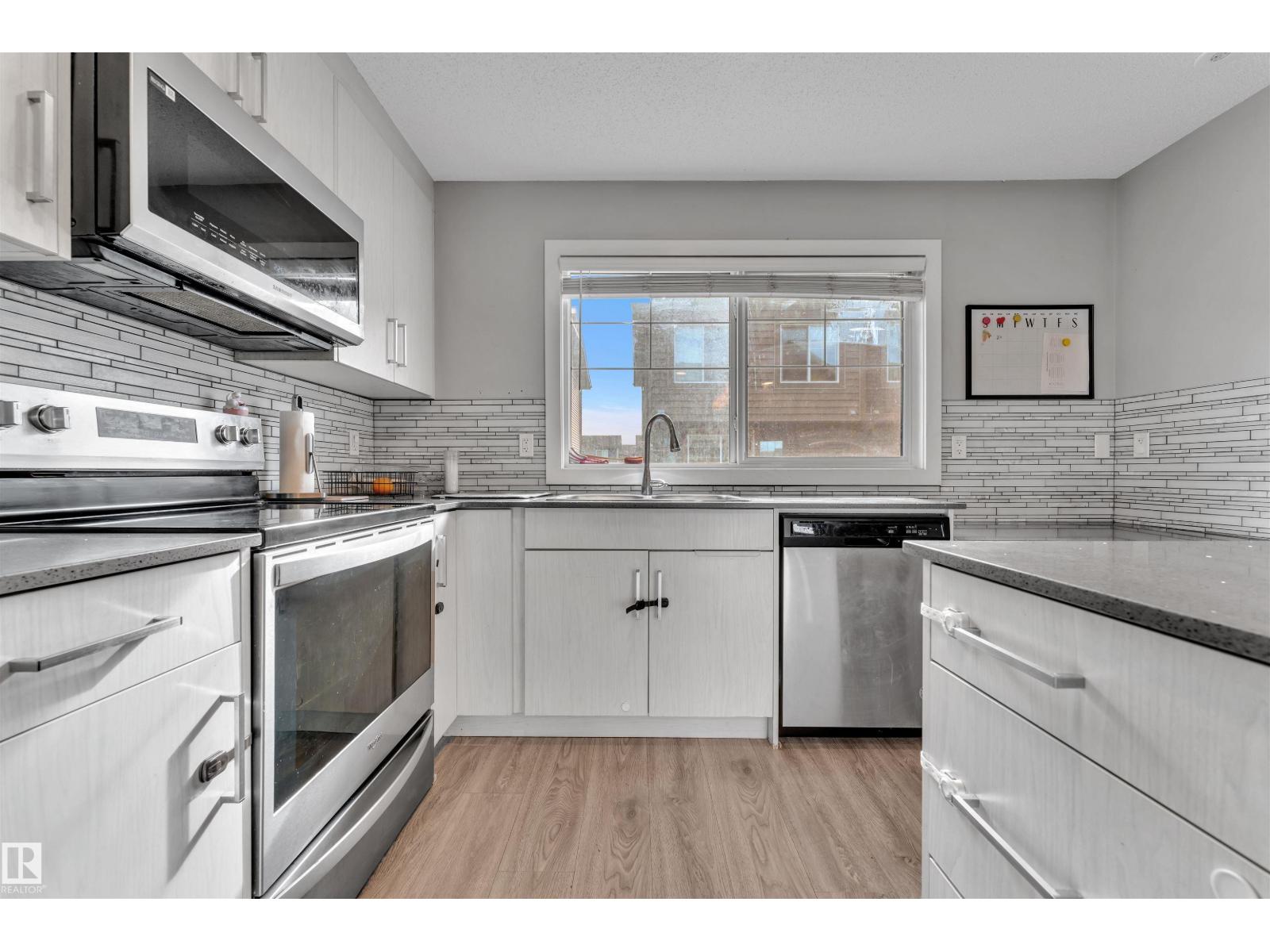 3033 151 Av Nw, Edmonton, Alberta  T5Y 3W4 - Photo 15 - E4461401
