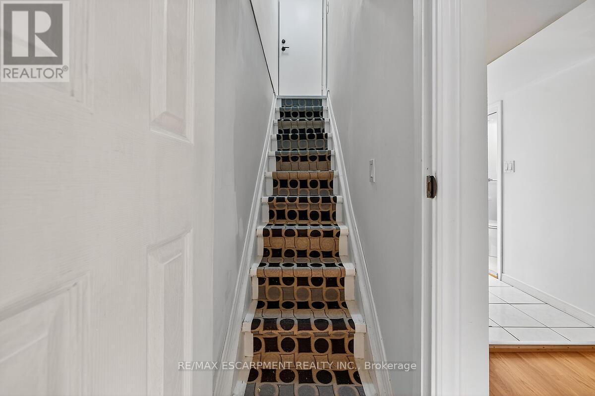 690 Dufferin Street, Toronto, Ontario  M6K 2B5 - Photo 23 - C12453211