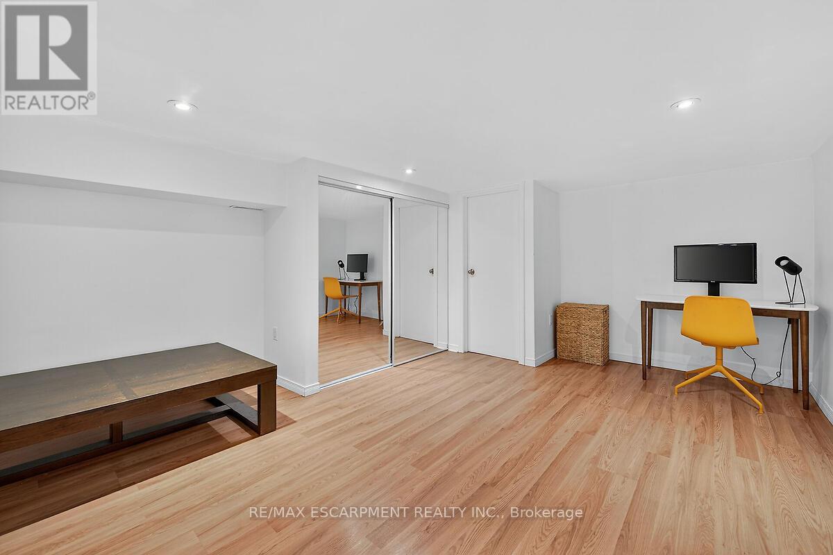 690 Dufferin Street, Toronto, Ontario  M6K 2B5 - Photo 25 - C12453211