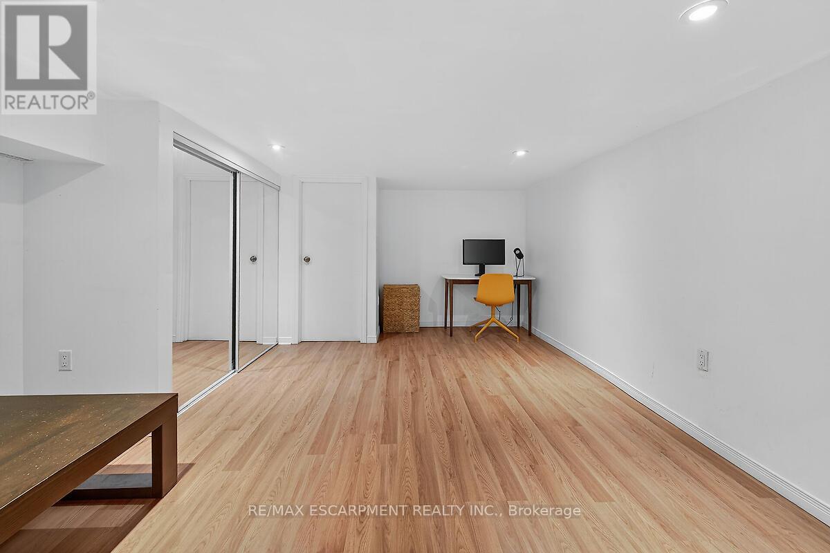 690 Dufferin Street, Toronto, Ontario  M6K 2B5 - Photo 26 - C12453211