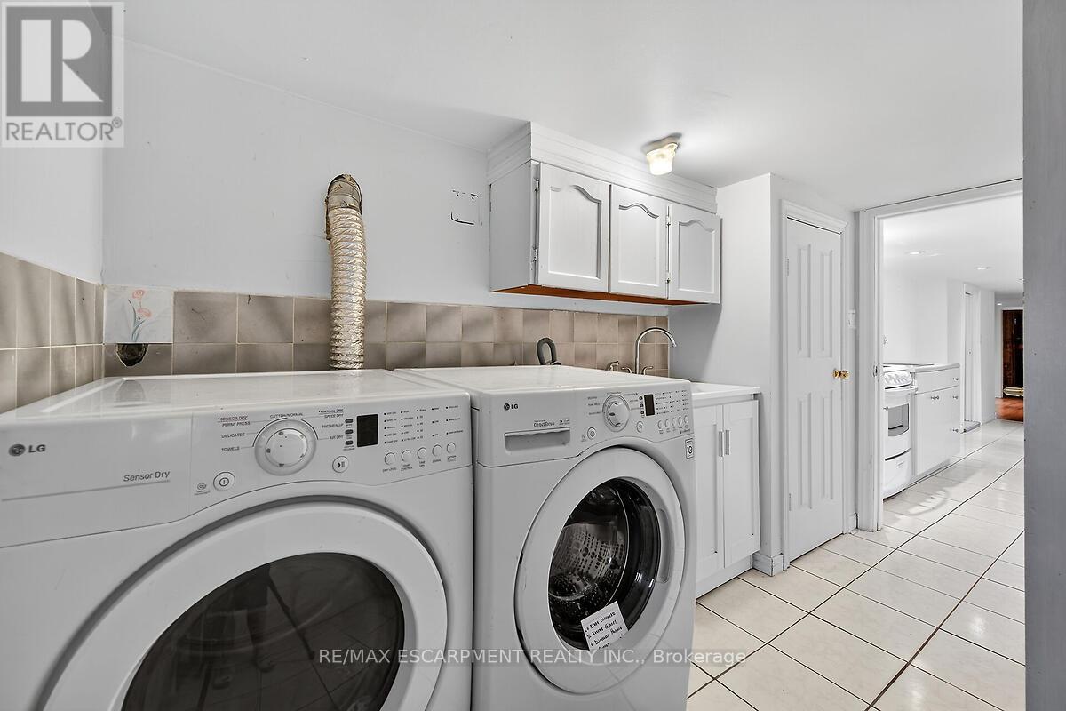 690 Dufferin Street, Toronto, Ontario  M6K 2B5 - Photo 30 - C12453211