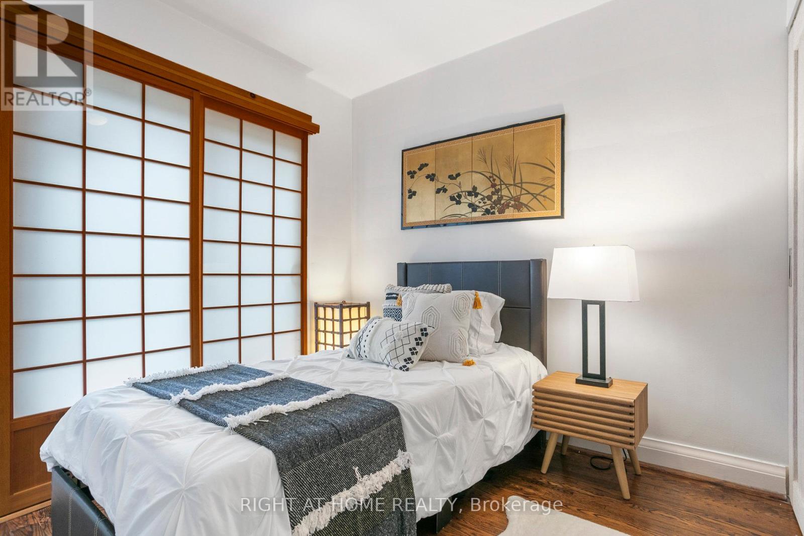 3 Roseneath Gardens, Toronto, Ontario  M6C 3X5 - Photo 18 - C12453223