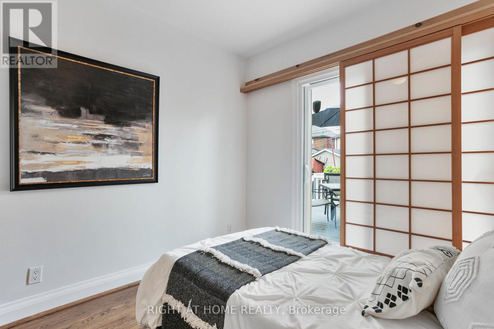 3 Roseneath Gardens, Toronto, Ontario  M6C 3X5 - Photo 20 - C12453223