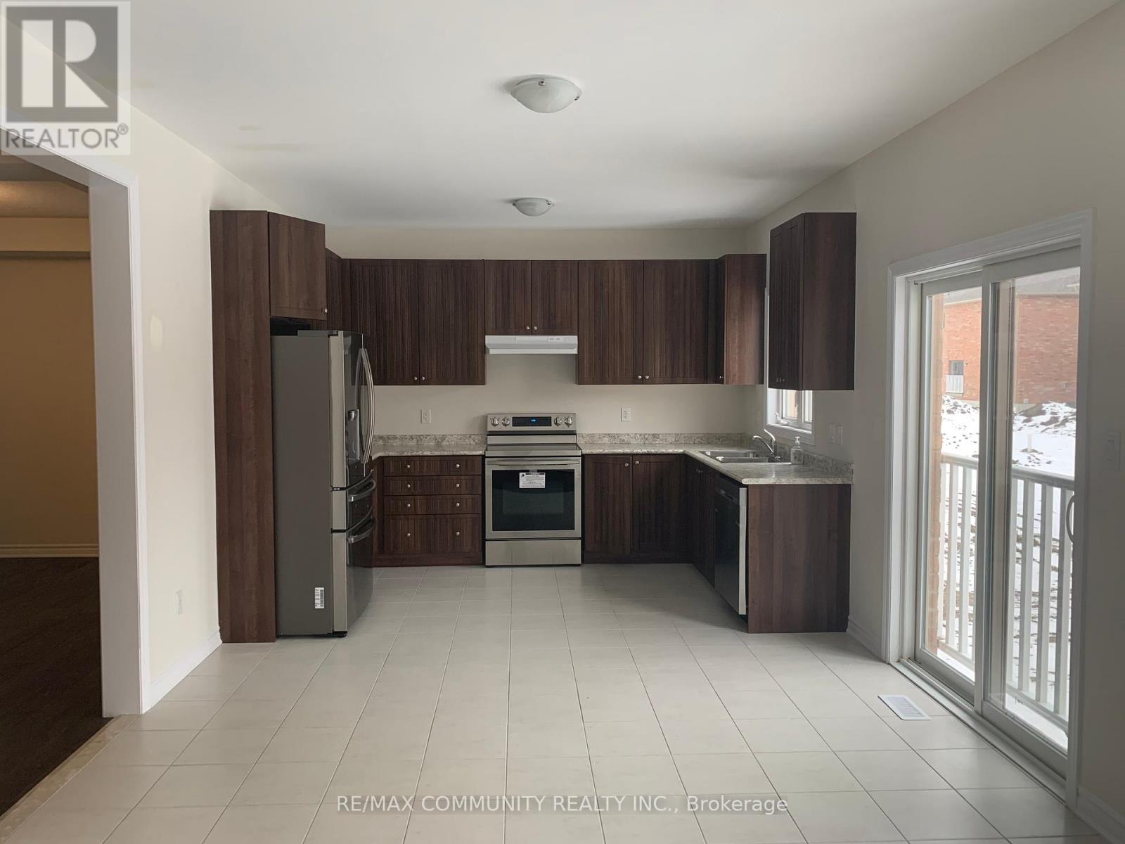 22 Jardine Street, Brock, Ontario  L0K 1A0 - Photo 7 - N12453215