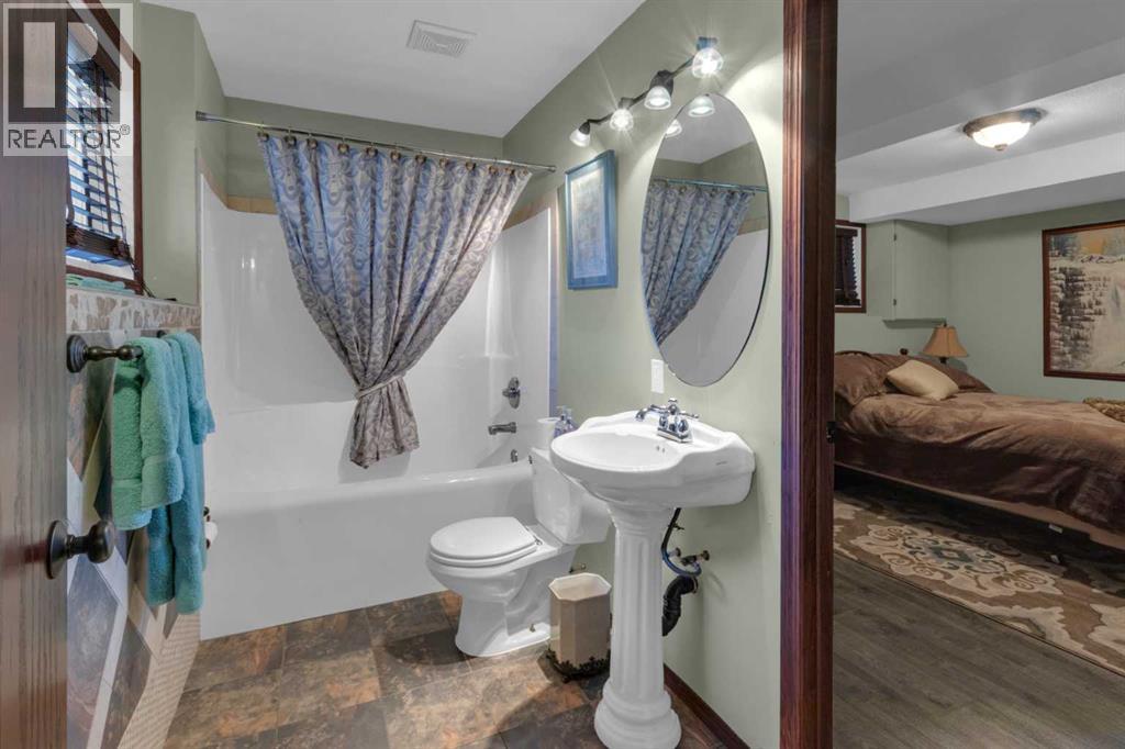 200 Camden Court, Strathmore, Alberta  T1P 1Y1 - Photo 21 - A2259755