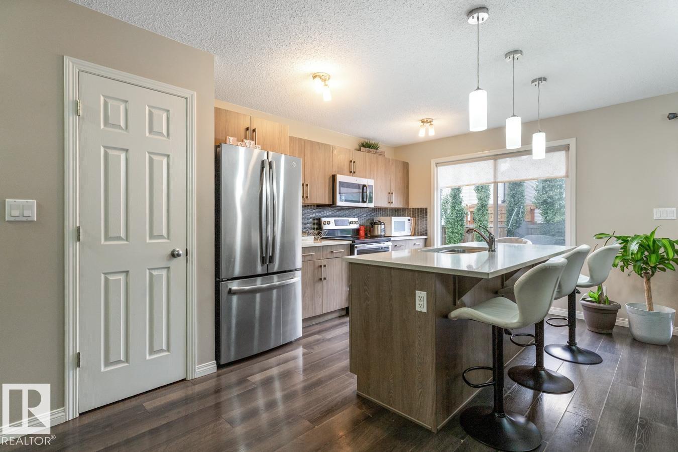 1048 East Bn Nw, Edmonton, Alberta  T6M 0V6 - Photo 7 - E4461402