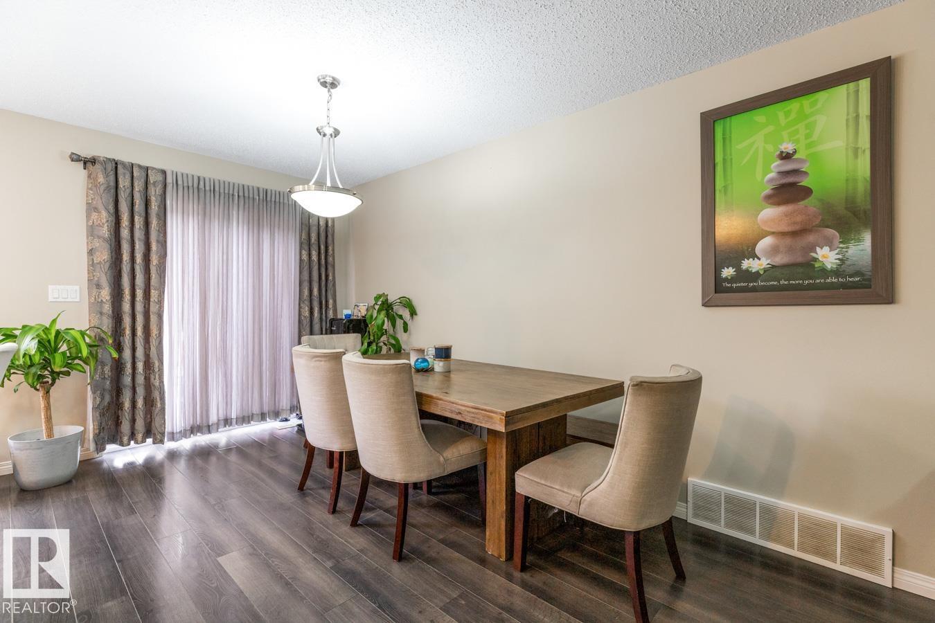 1048 East Bn Nw, Edmonton, Alberta  T6M 0V6 - Photo 12 - E4461402