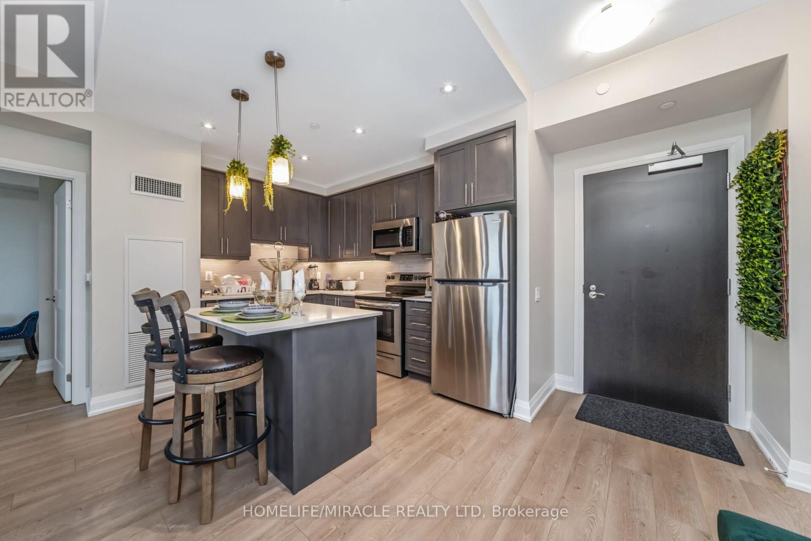 505 - 15 Lynch Street, Brampton, Ontario  L6W 3X4 - Photo 11 - W12453210