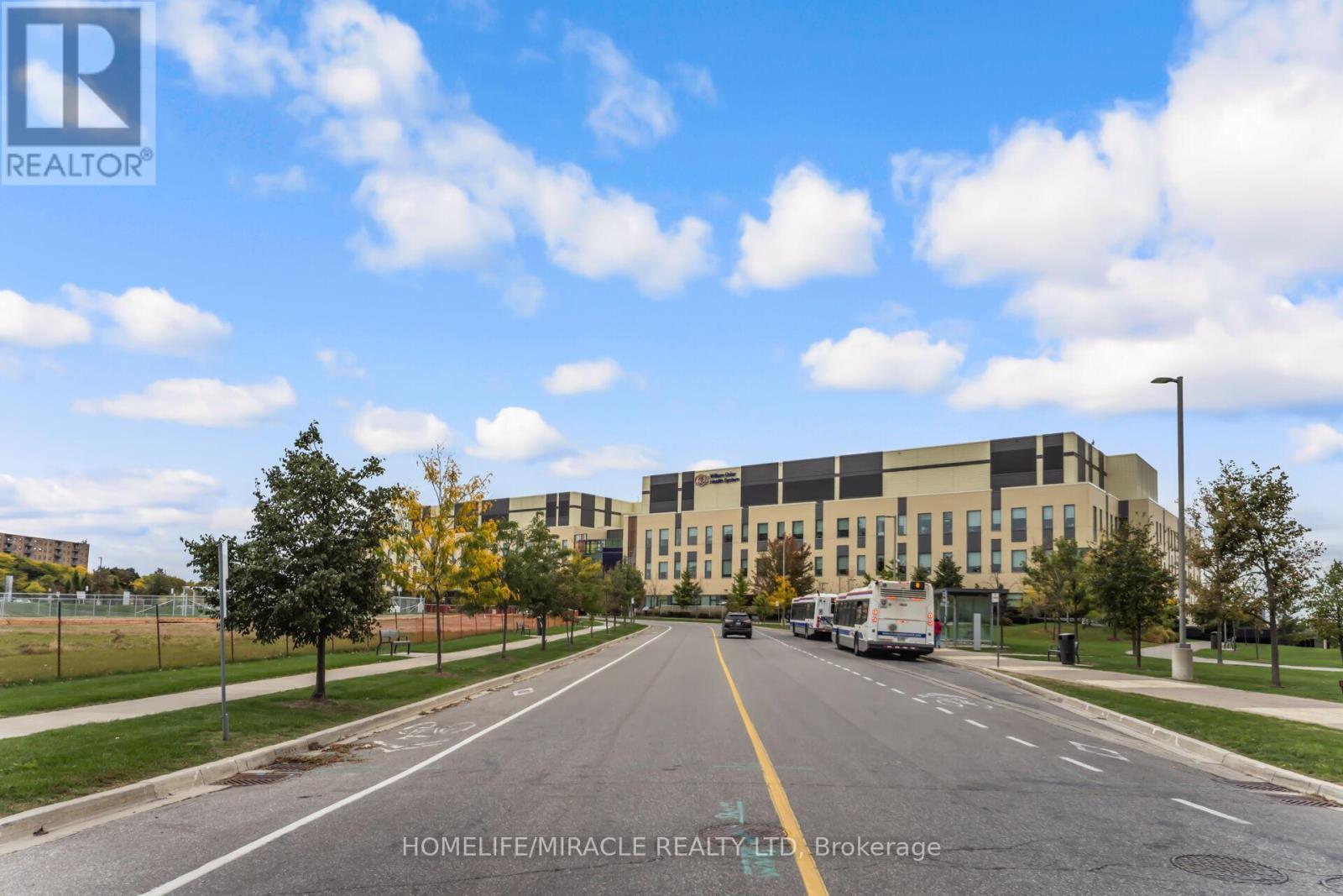 505 - 15 Lynch Street, Brampton, Ontario  L6W 3X4 - Photo 4 - W12453210