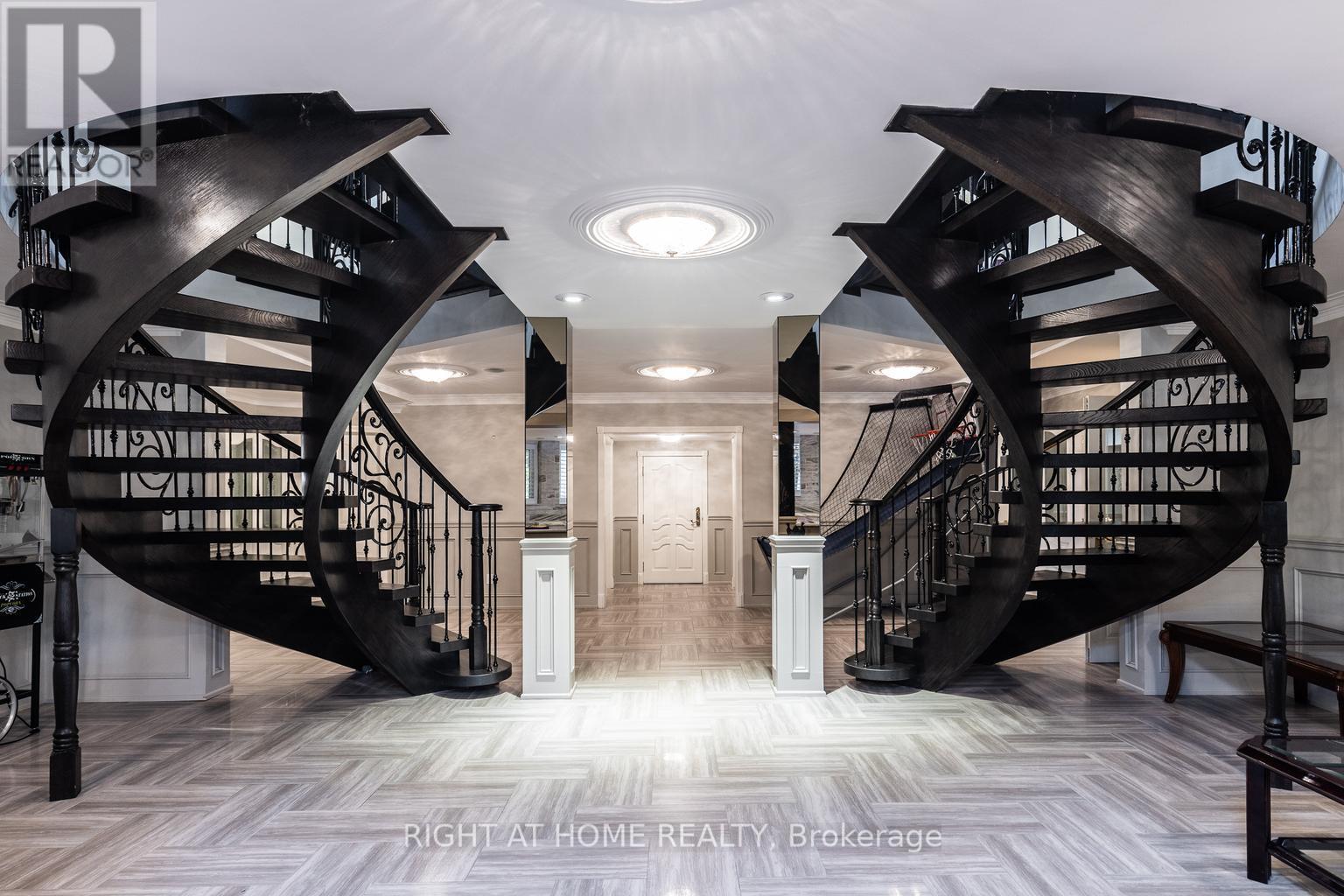 38 Sugarbush Court E, Vaughan, Ontario  L4L 2Z2 - Photo 18 - N12450790