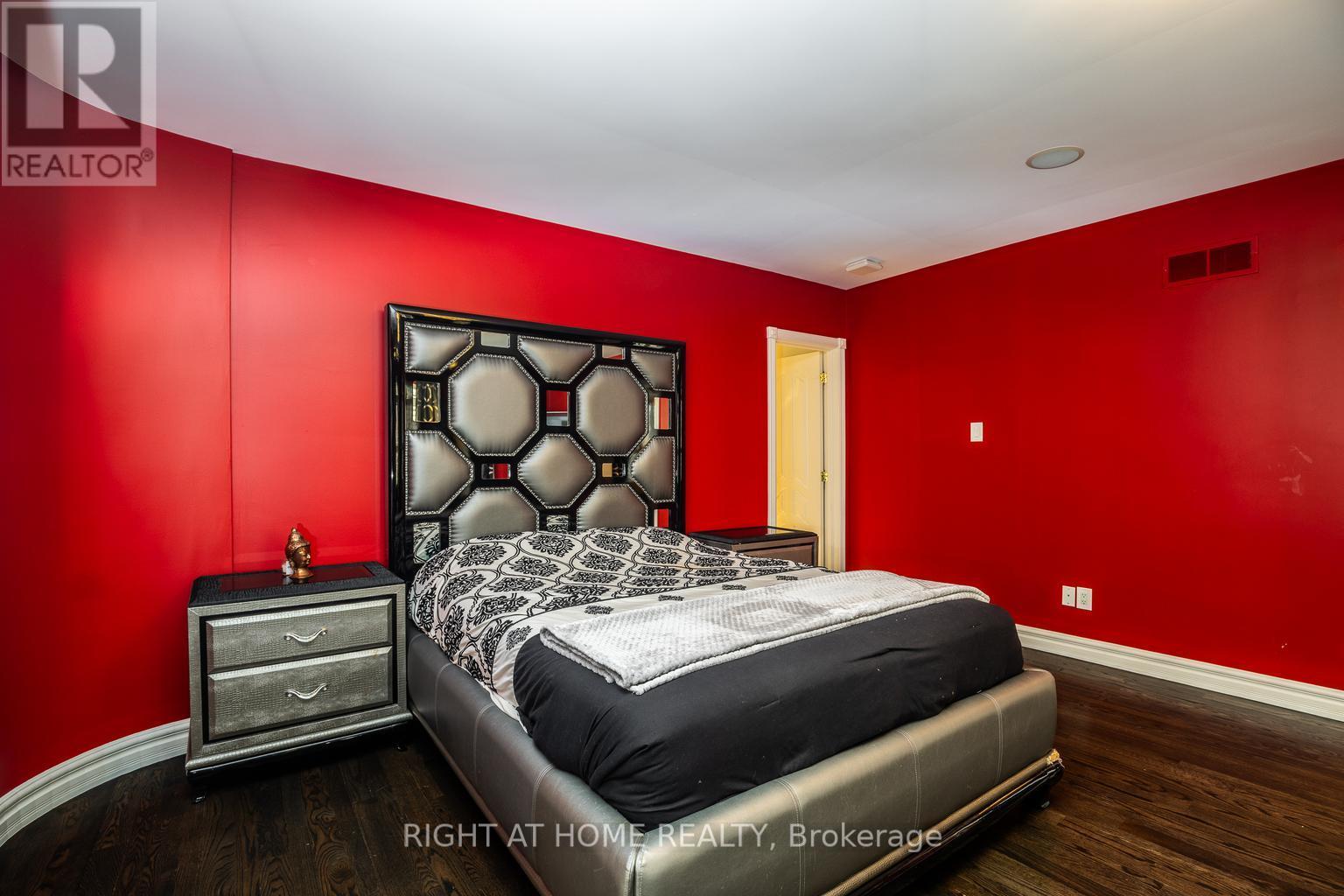 38 Sugarbush Court E, Vaughan, Ontario  L4L 2Z2 - Photo 35 - N12450790