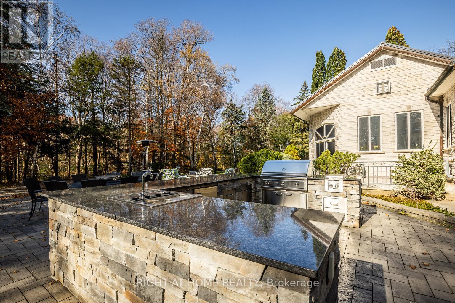 38 Sugarbush Court E, Vaughan, Ontario  L4L 2Z2 - Photo 42 - N12450790