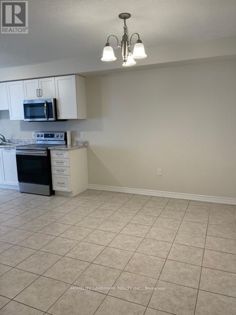 224 Dalgleish Trail, Hamilton, Ontario  L0R 1P0 - Photo 3 - X12453203