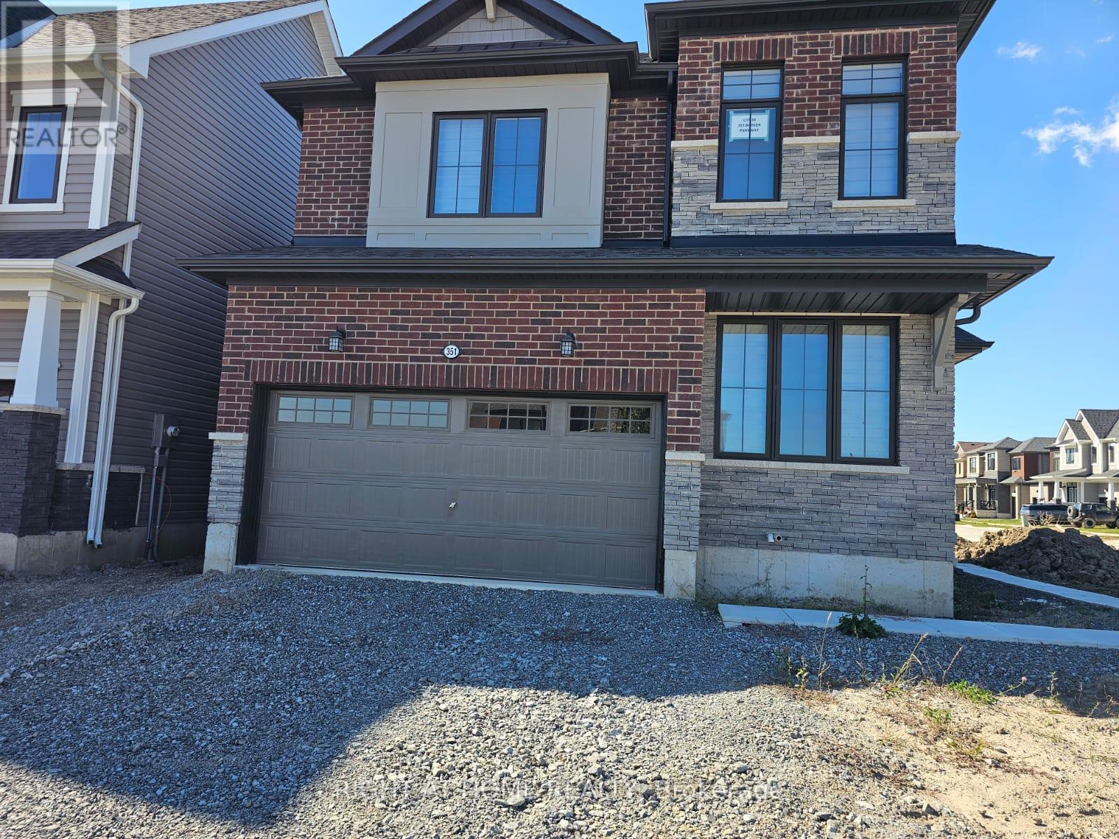 351 Barker Parkway, Thorold, Ontario  L2V 0N8 - Photo 1 - X12453205