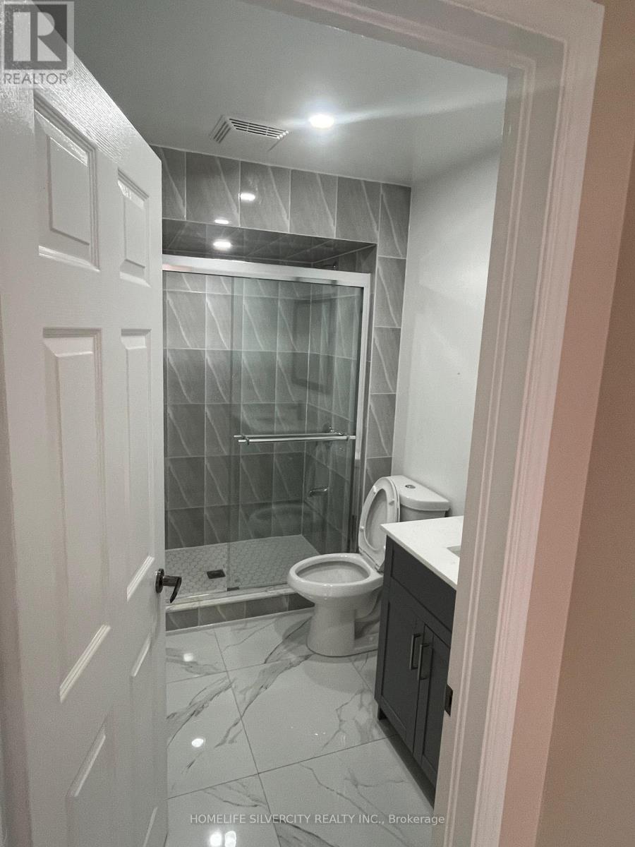 Upper - 23 Division Street, St. Catharines, Ontario  K9L 1J4 - Photo 6 - X12453220