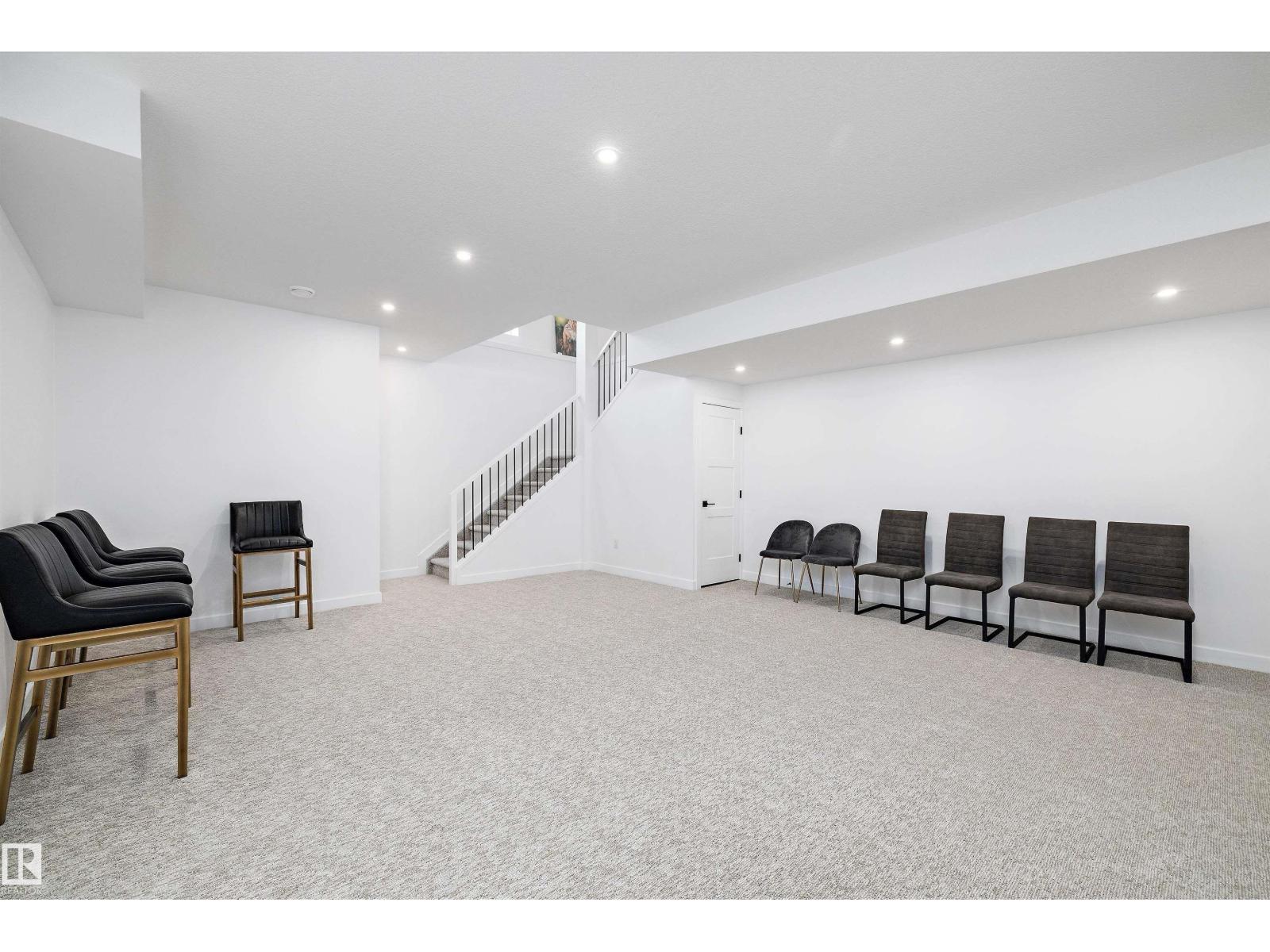 7505 Rowland Rd Nw, Edmonton, Alberta  T6A 3W4 - Photo 40 - E4461403