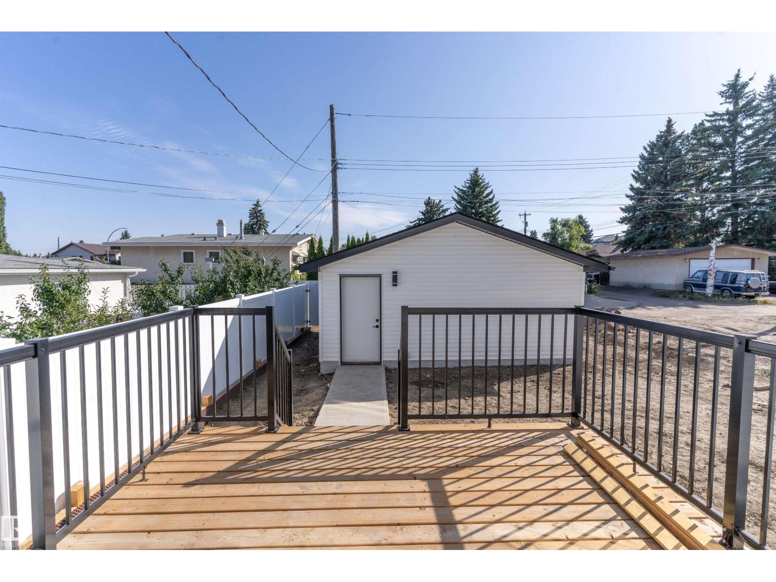 7505 Rowland Rd Nw, Edmonton, Alberta  T6A 3W4 - Photo 46 - E4461403