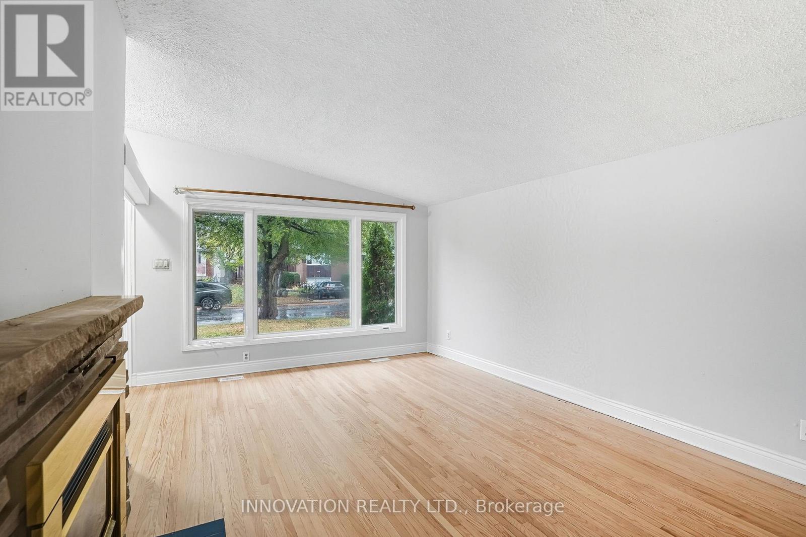 2302 Horton Street, Ottawa, Ontario  K1G 3E8 - Photo 13 - X12453228