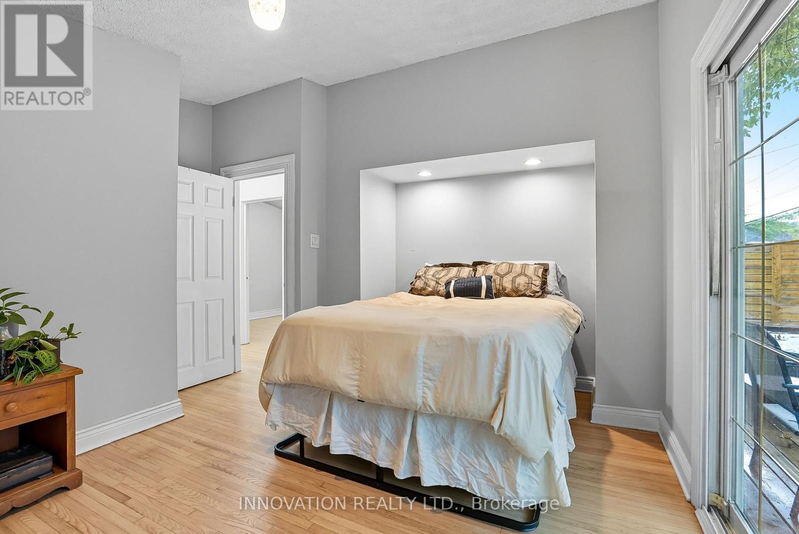 2302 Horton Street, Ottawa, Ontario  K1G 3E8 - Photo 15 - X12453228