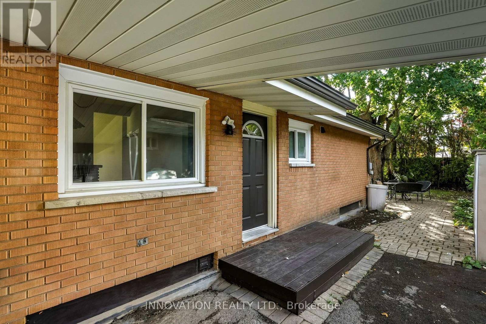 2302 Horton Street, Ottawa, Ontario  K1G 3E8 - Photo 5 - X12453228