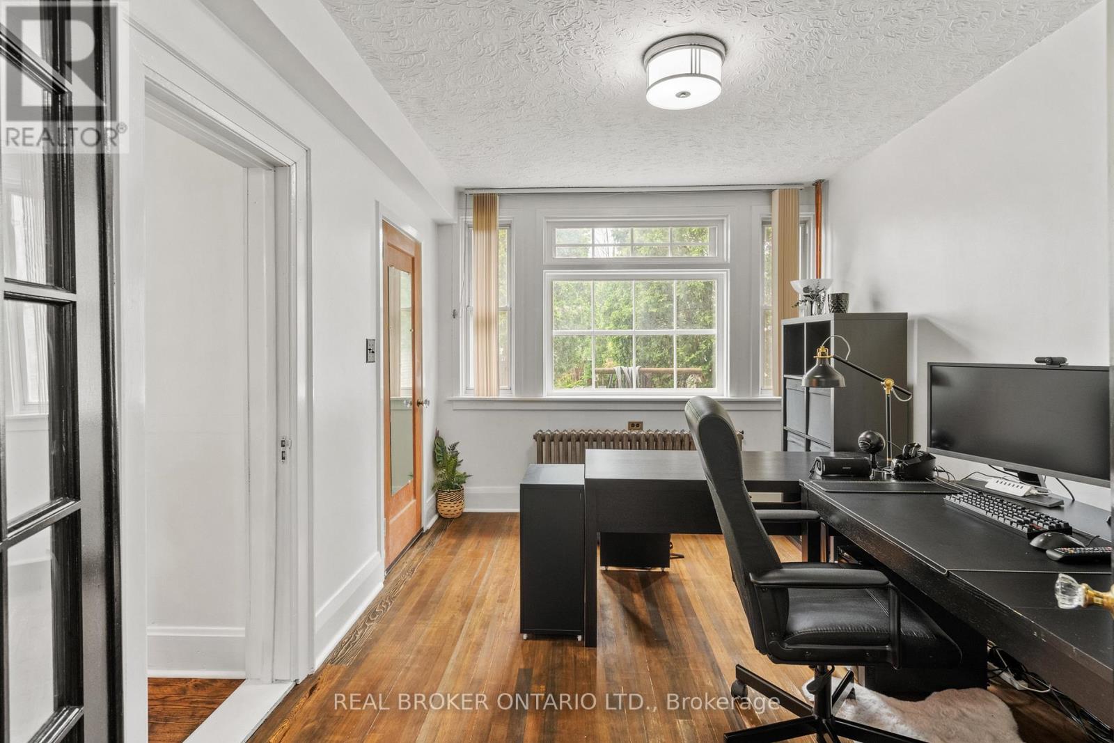 122 Dorothy Street, Welland, Ontario  L3B 3V9 - Photo 12 - X12453229