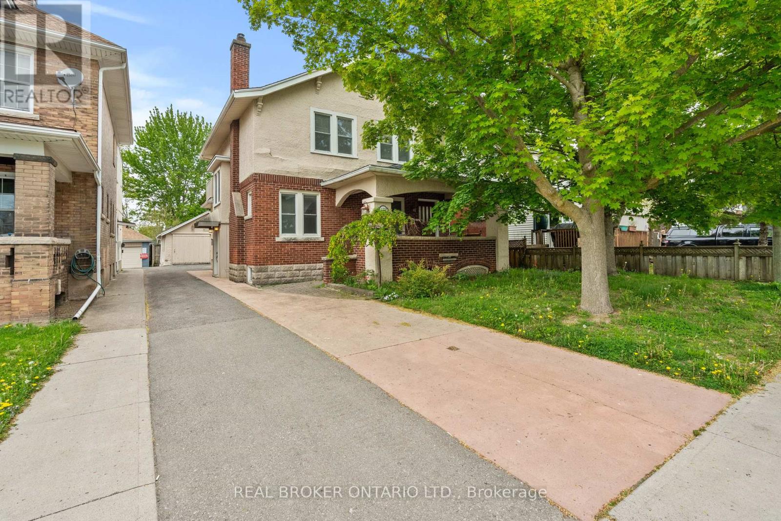 122 Dorothy Street, Welland, Ontario  L3B 3V9 - Photo 2 - X12453229