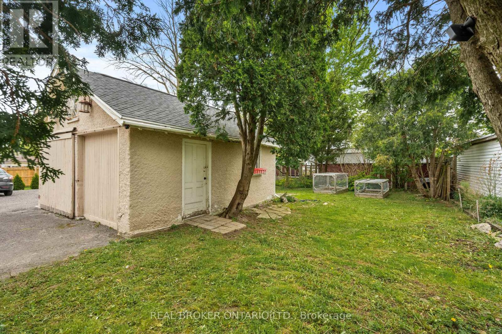 122 Dorothy Street, Welland, Ontario  L3B 3V9 - Photo 30 - X12453229
