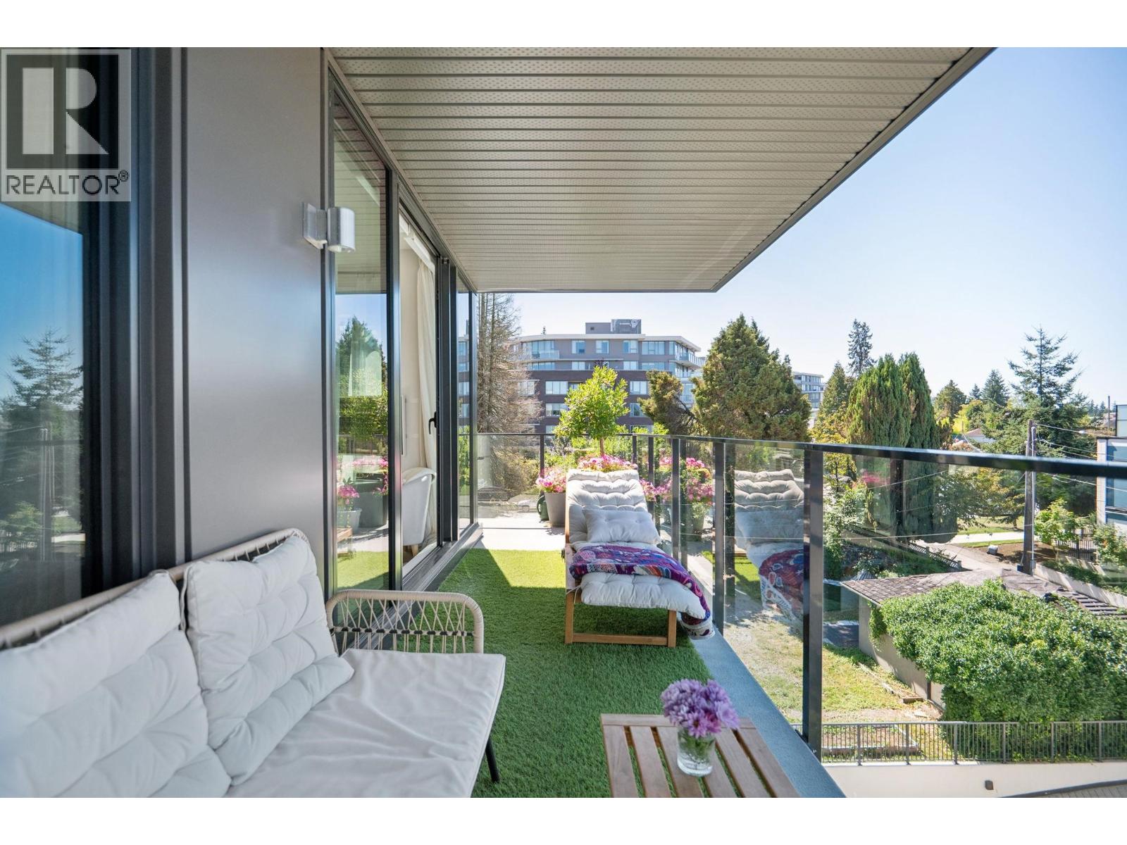 510 4427 Cambie Street, Vancouver, British Columbia  V5Z 2Y8 - Photo 2 - R3057007