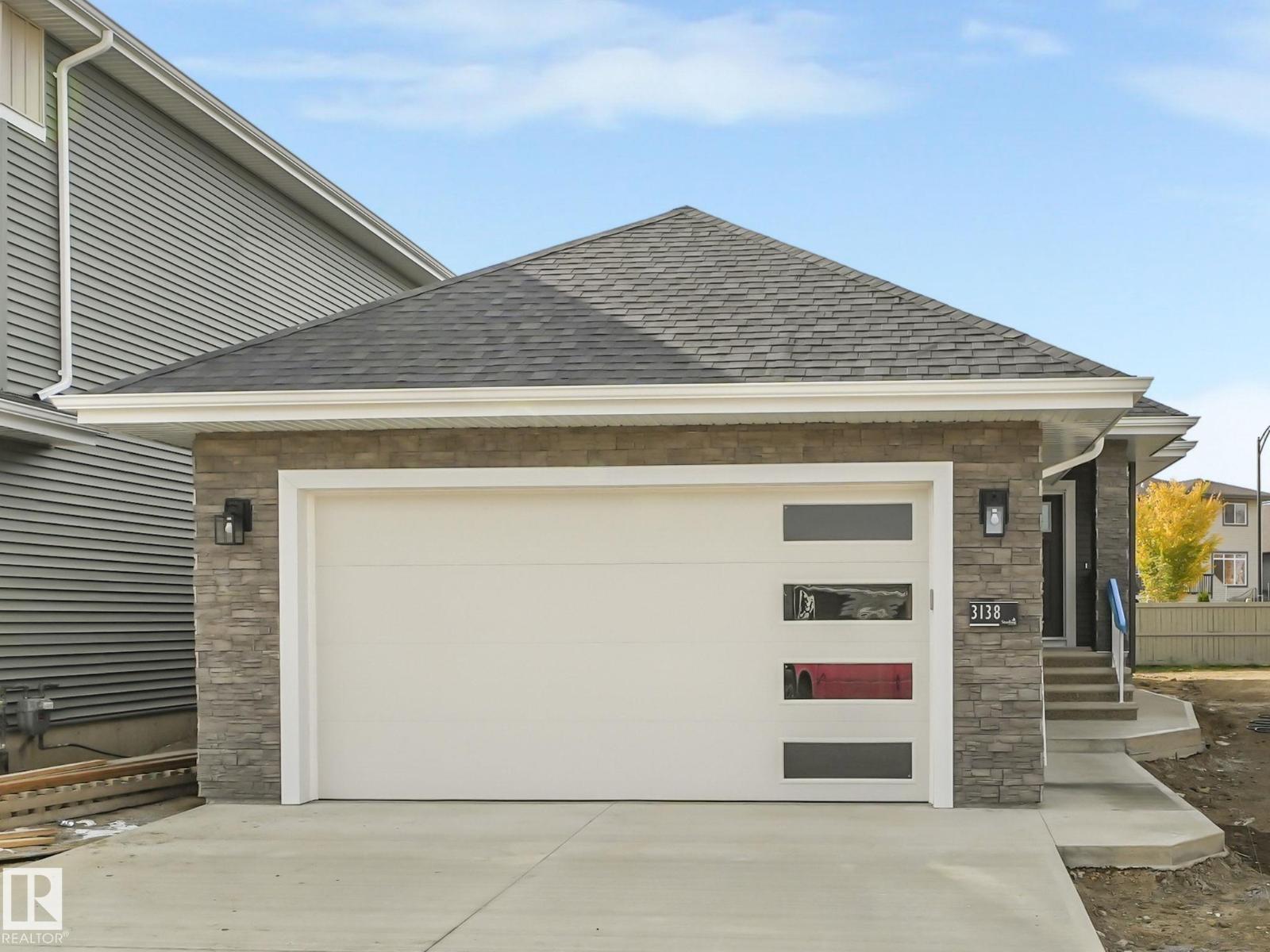 3138 Magpie Wy NW NW, Edmonton, Alberta
