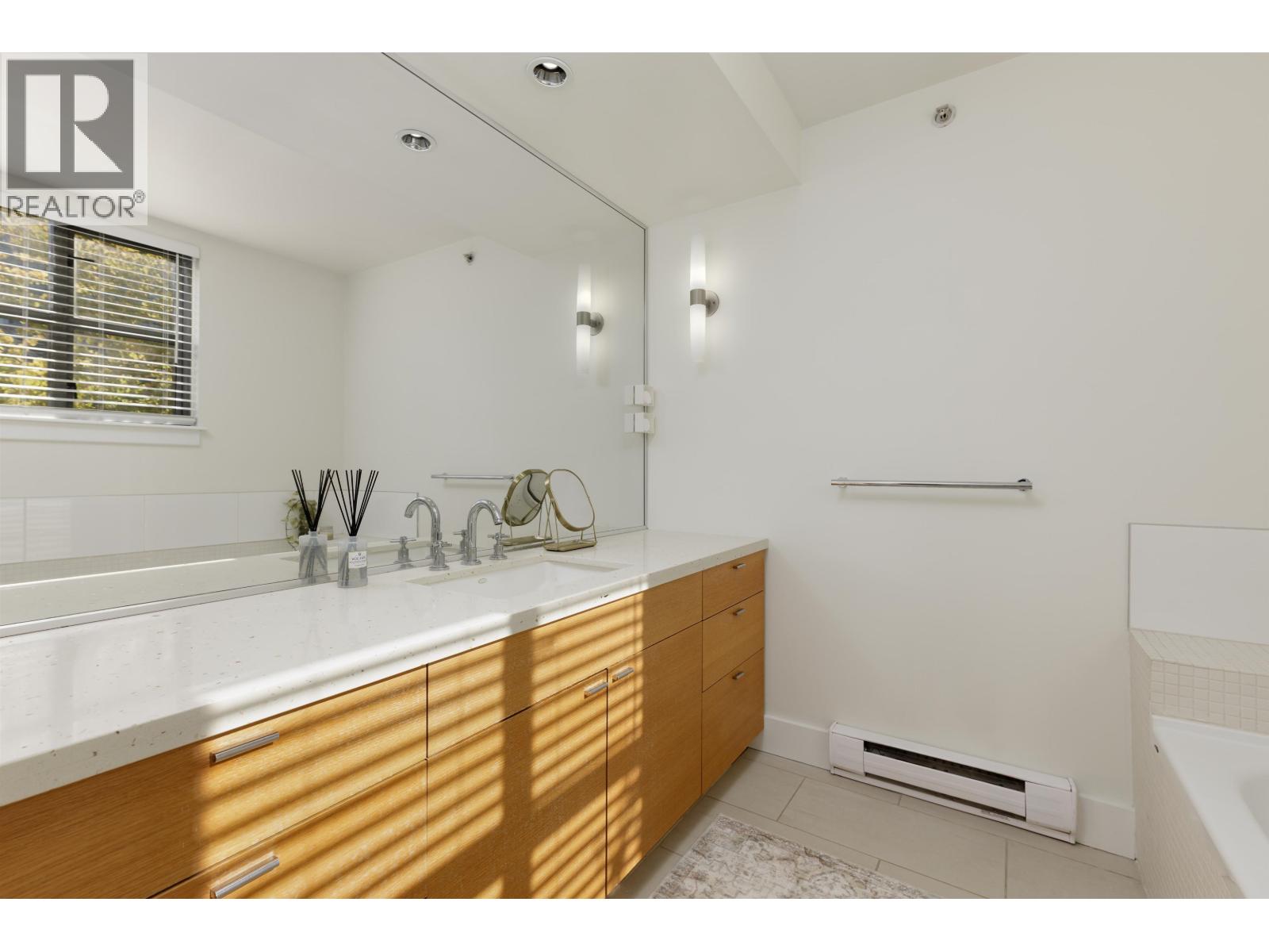 828 W 6th Avenue, Vancouver, British Columbia  V5Z 1A6 - Photo 13 - R3056967