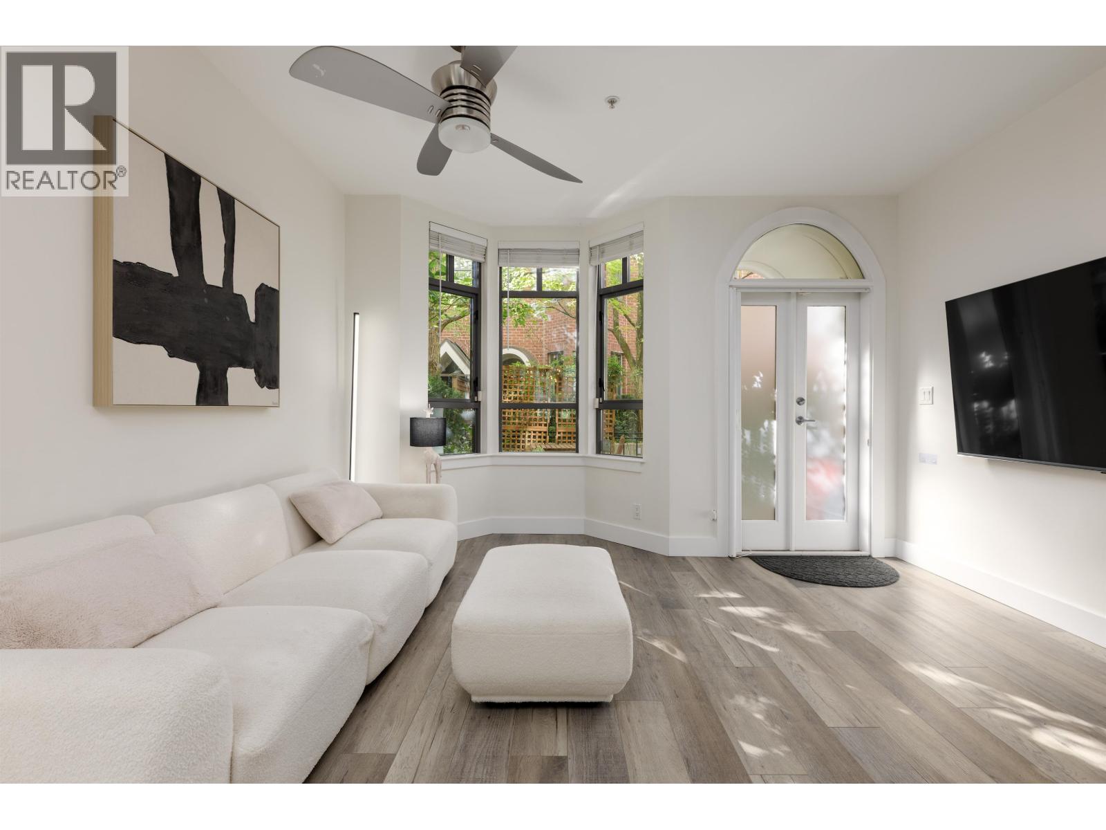 828 W 6th Avenue, Vancouver, British Columbia  V5Z 1A6 - Photo 2 - R3056967