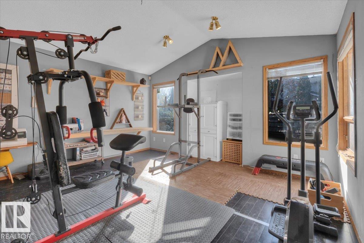 6107 159 Av Nw, Edmonton, Alberta  T5Y 2P4 - Photo 17 - E4461404