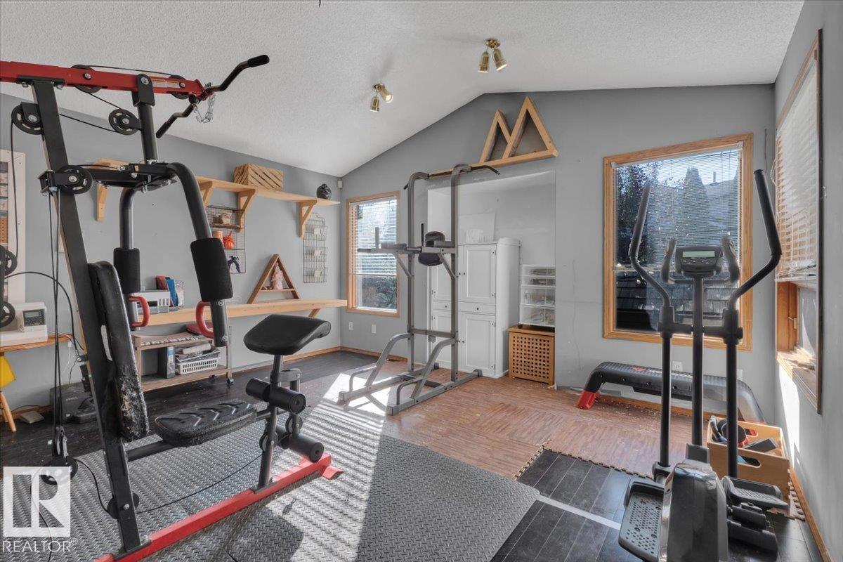 6107 159 Av Nw, Edmonton, Alberta  T5Y 2P4 - Photo 20 - E4461404