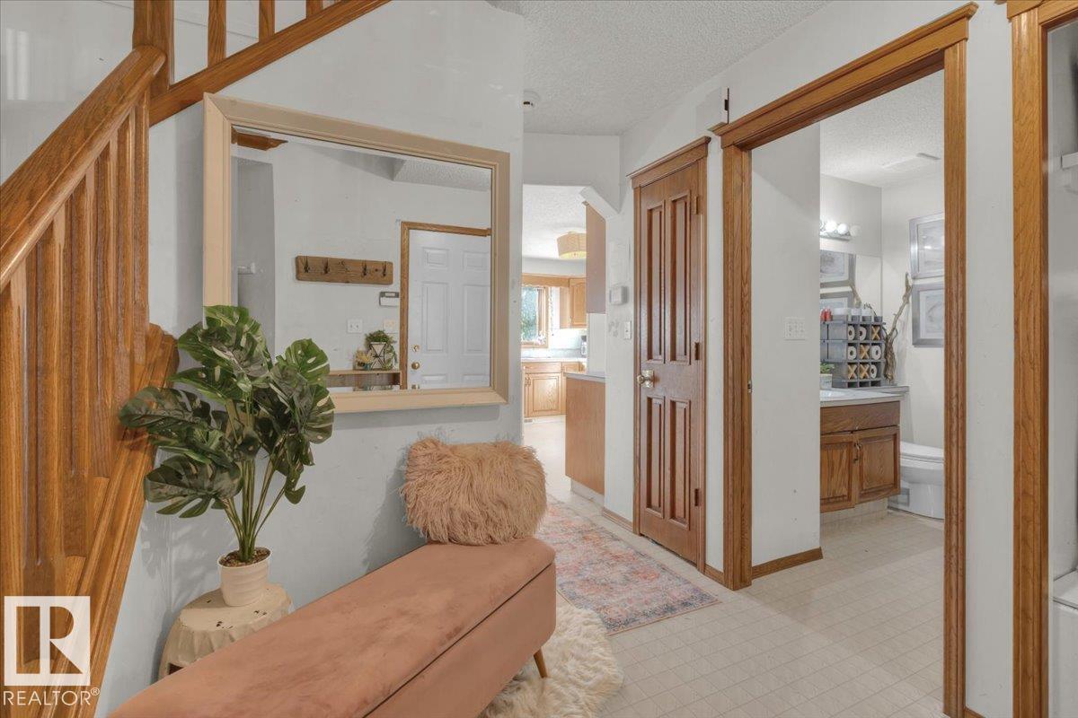 6107 159 Av Nw, Edmonton, Alberta  T5Y 2P4 - Photo 23 - E4461404