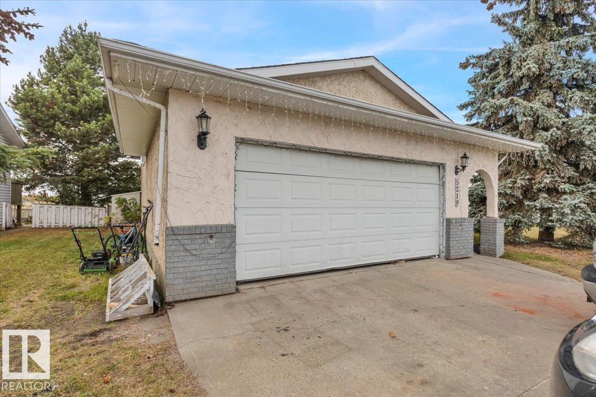 5219 45 St, Tofield, Alberta  T0B 4J0 - Photo 2 - E4461405
