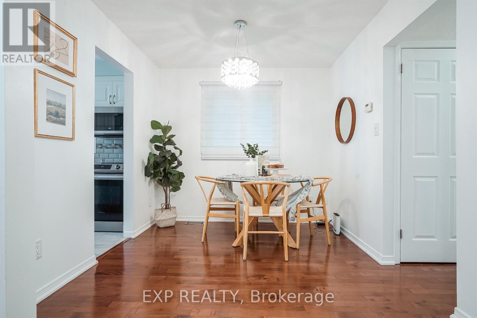 139 Adele Crescent, Oshawa, Ontario  L1J 7X7 - Photo 11 - E12453236