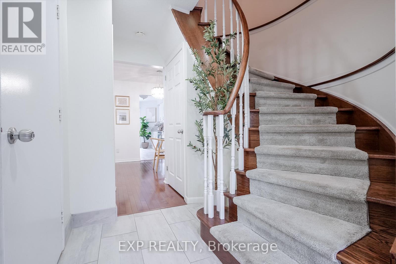 139 Adele Crescent, Oshawa, Ontario  L1J 7X7 - Photo 15 - E12453236