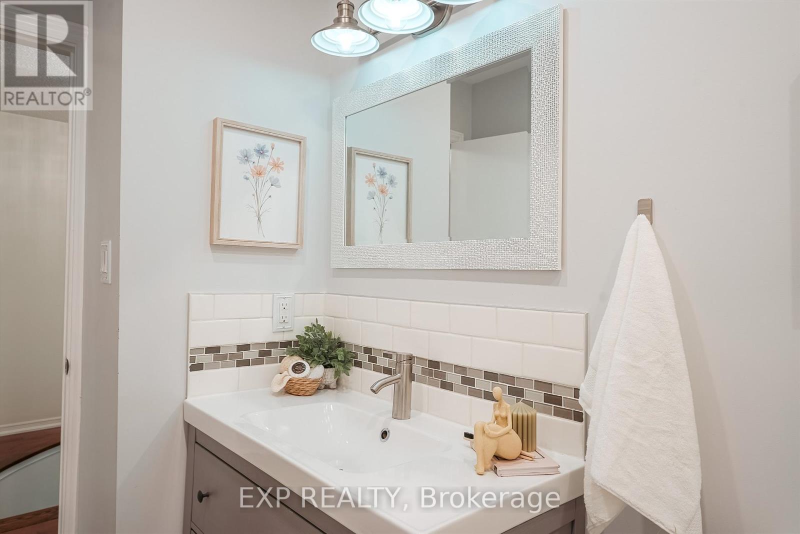 139 Adele Crescent, Oshawa, Ontario  L1J 7X7 - Photo 25 - E12453236