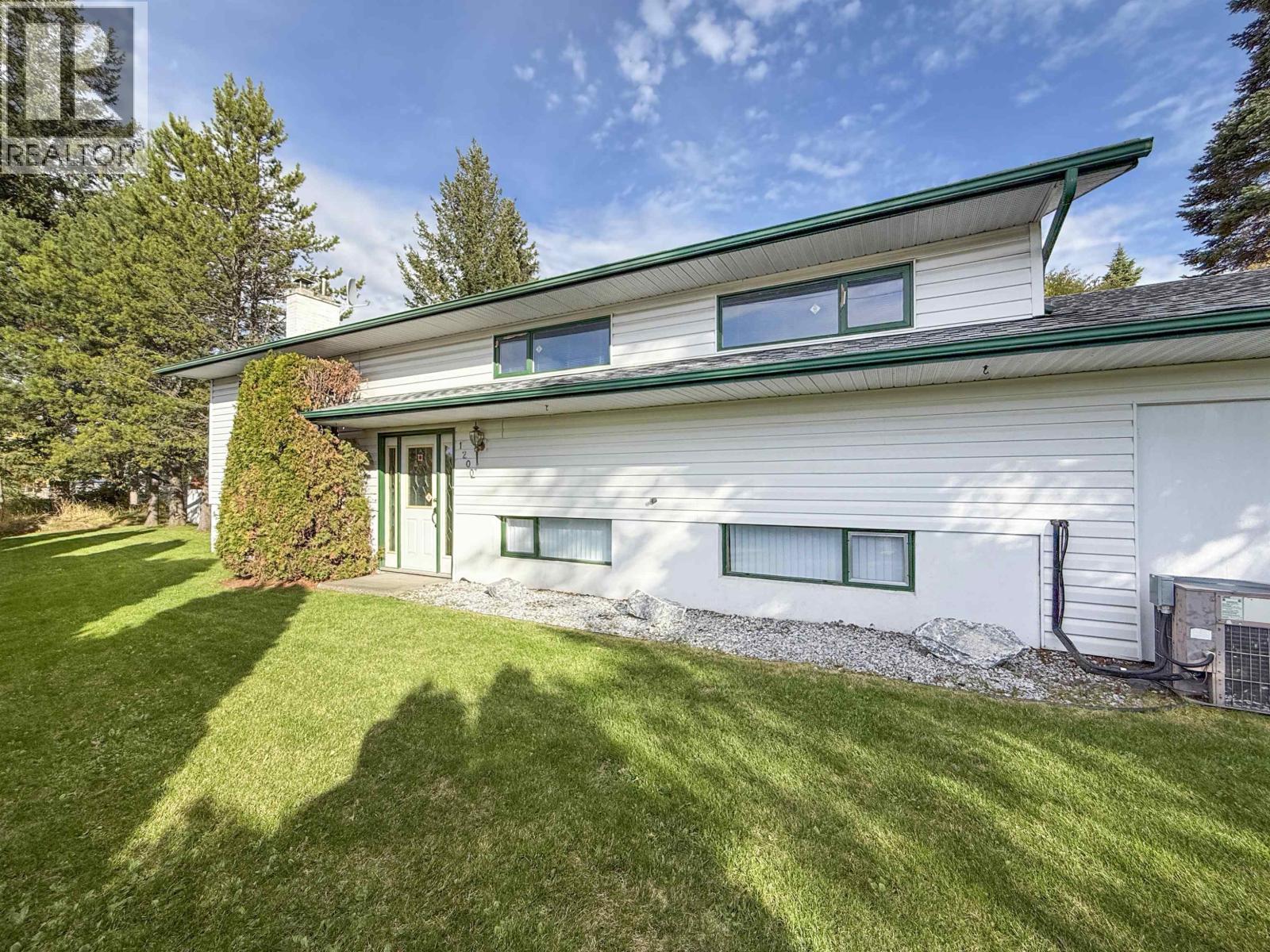 1200 POWELL AVENUE, Prince George, British Columbia