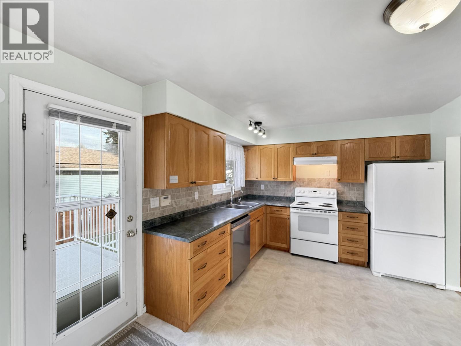 1200 Powell Avenue, Prince George, British Columbia  V2M 4C8 - Photo 11 - R3056970