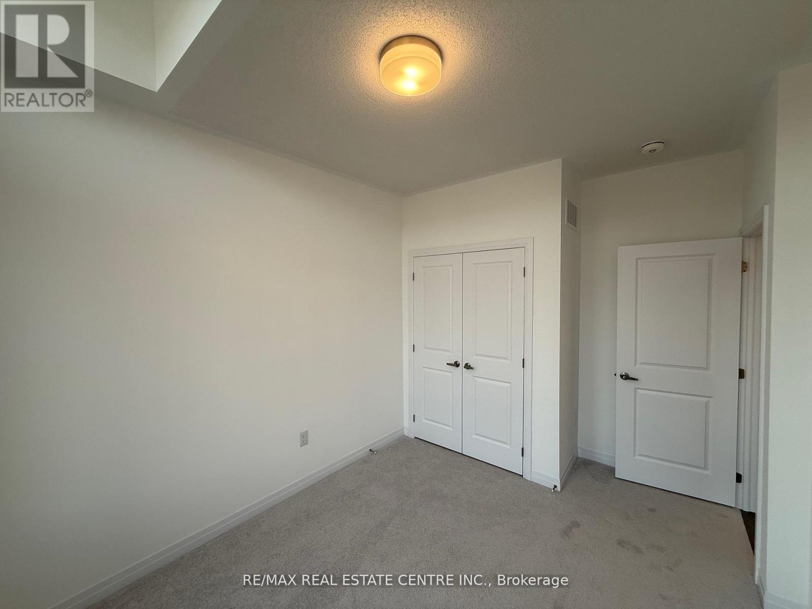 3252 Sixth Line, Oakville, Ontario  L6M 4K1 - Photo 18 - W12453230