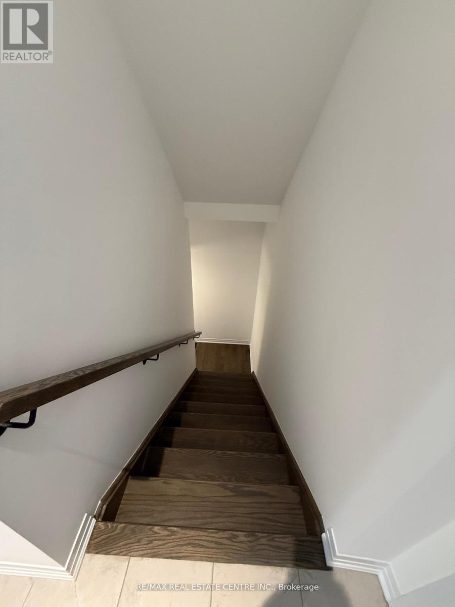 3252 Sixth Line, Oakville, Ontario  L6M 4K1 - Photo 24 - W12453230