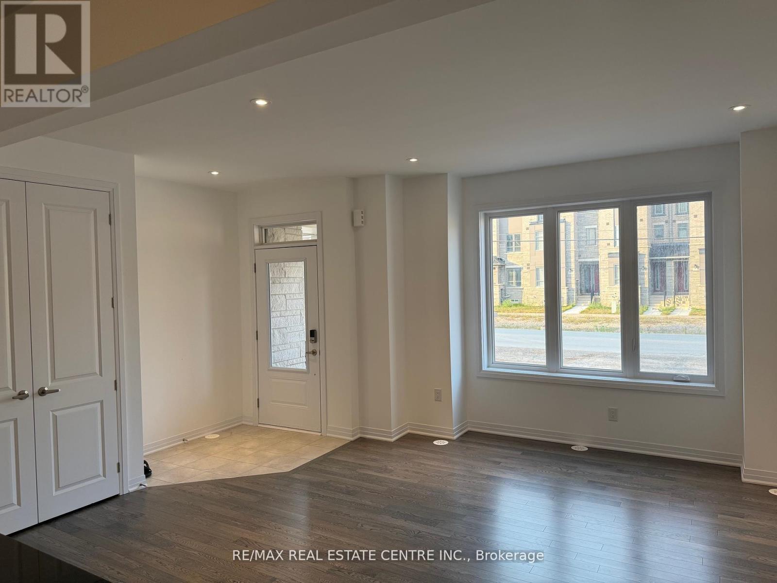 3252 Sixth Line, Oakville, Ontario  L6M 4K1 - Photo 8 - W12453230